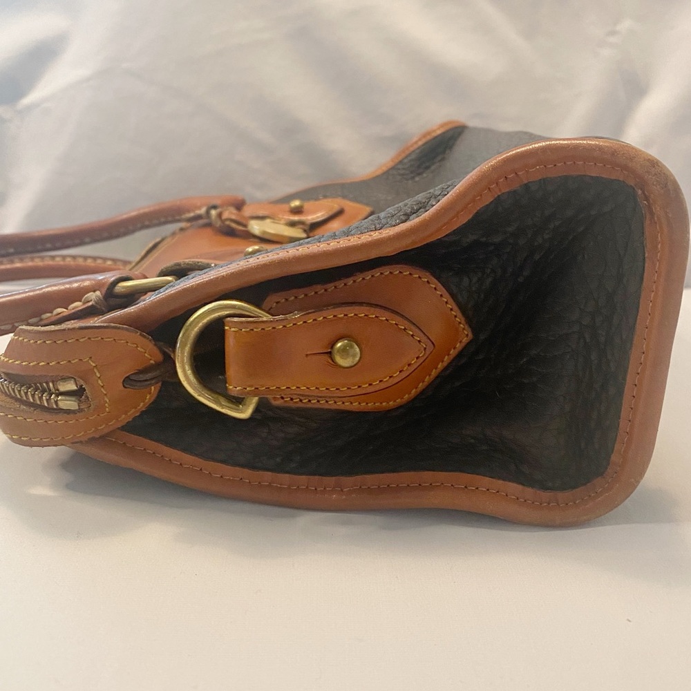 Vintage Dooney & Bourke All Weather Leather Top Zip Bag - Picture 5 of 16